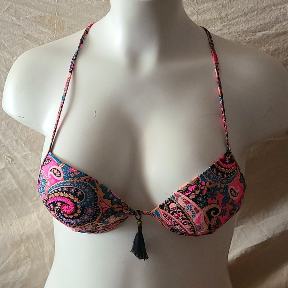 Swimsuit bikini top